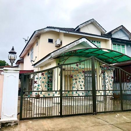 Homestay Rumah Singgah Jitra Ngoại thất bức ảnh